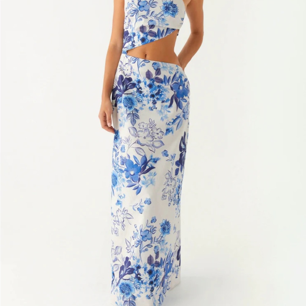 Floral Blue and White Maxi Dress